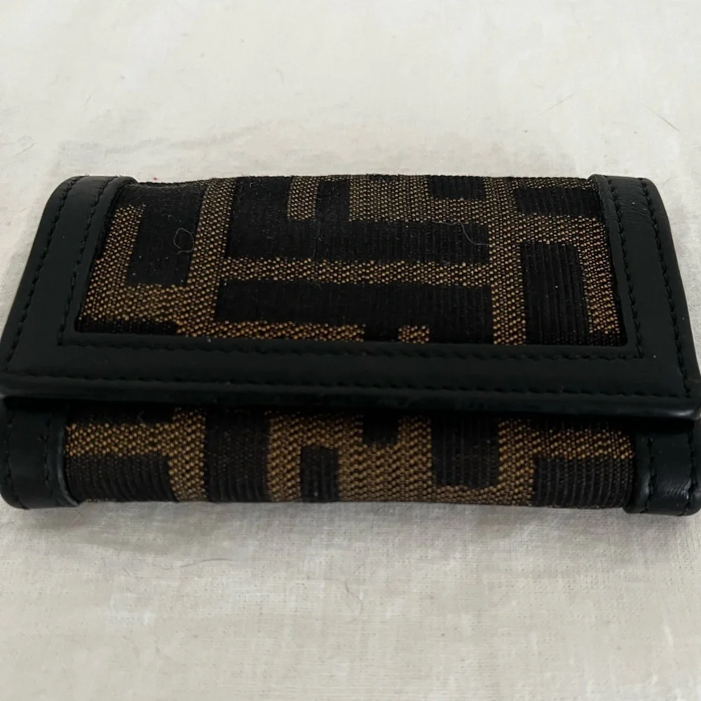 FENDI Zucca Canvas 4-Hook Key Holder Tobacco & Black COA Card Authentic Vintage
